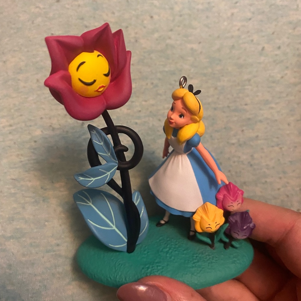 COPY - Alice in Wonderland Christmas Tree Ornament
